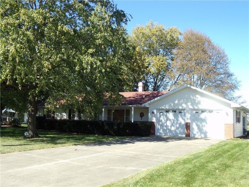 707 N North Water Street, Bethany, IL, 61914 | Card Image