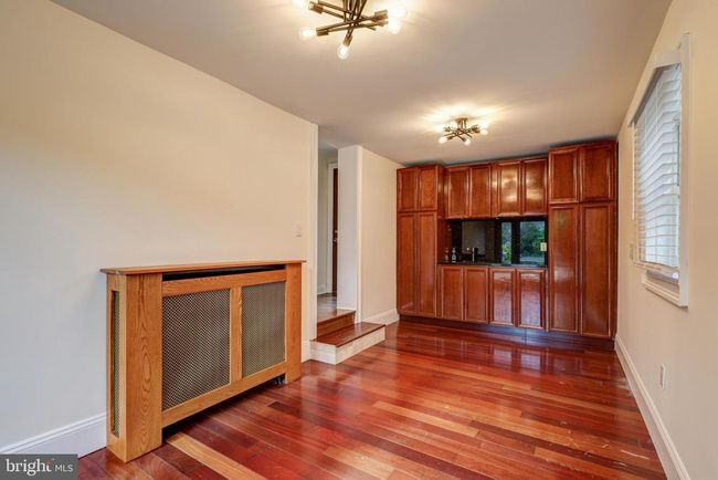 8114 Old Georgetown Rd, House other with 5 bedrooms, 3 bathrooms and null parking in BETHESDA MD | Image 16