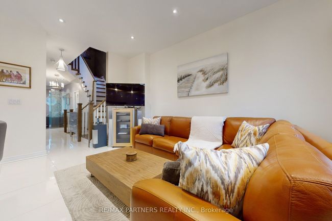 25 Crispin Crt, House other with 4 bedrooms, 4 bathrooms and 4 parking in Markham ON | Image 15