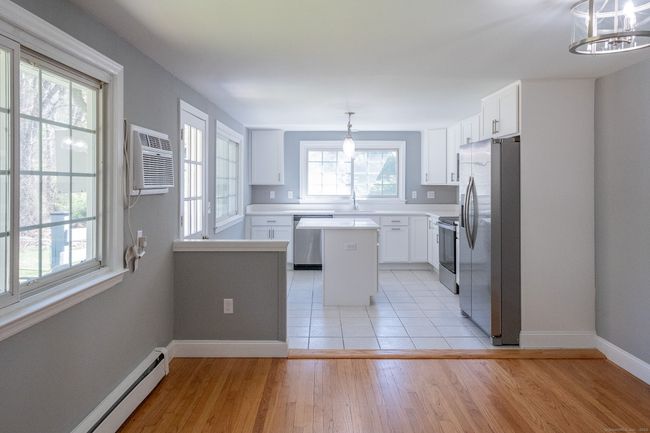1250 Ellington Rd, House other with 3 bedrooms, 2 bathrooms and 11 parking in South Windsor CT | Image 14