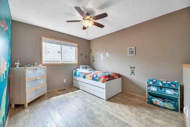 135 Hillcrest Boulevard, House other with 4 bedrooms, 3 bathrooms and 4 parking in Strathmore AB | Image 26