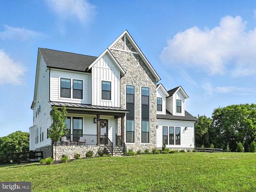 14707 Farmall Ct, WATERFORD, VA, 20197-1670 | Card Image