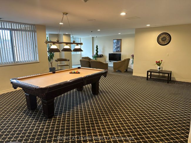 1406 - 300 Webb Dr, Condo with 3 bedrooms, 2 bathrooms and 1 parking in Mississauga ON | Image 26