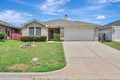 6354 Stonewater Bend Trl, Fort Worth, TX, 76179-3789 | Card Image