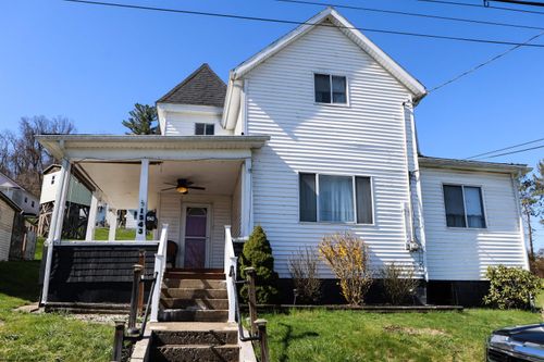 1543 Fairmont Ave, Clarksburg, WV, 26301-2423 | Card Image