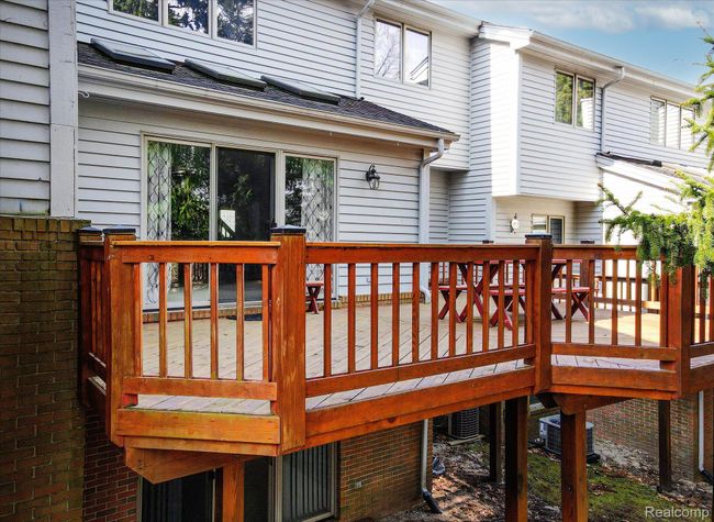 6522 Scenic Pines Ct, Condo with 3 bedrooms, 4 bathrooms and null parking in Clarkston MI | Image 60