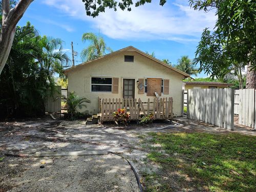 409 Perry Ave, Greenacres, FL, 33463-2033 | Card Image