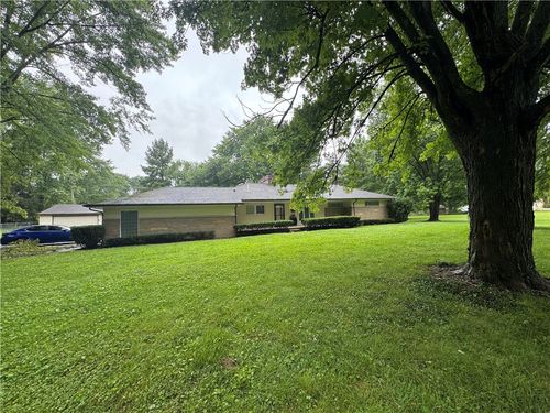 1813 Bledsoe Dr, Bellbrook, OH, 45305-1316 | Card Image