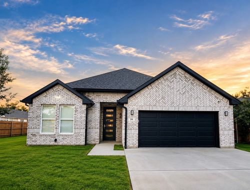 900 Marcellus Ct, Arlington, TX, 76011-5816 | Card Image