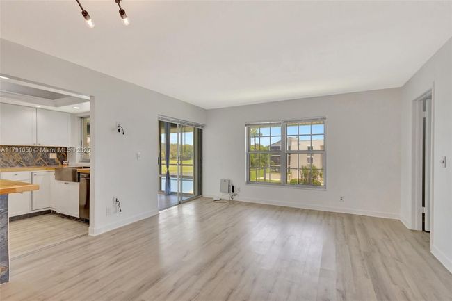 APT-316 - 5540 Tamberlane Cir, Condo with 2 bedrooms, 2 bathrooms and null parking in Palm Beach Gardens FL | Image 22