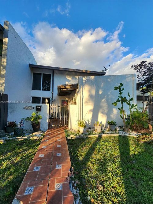 6931 Sw 111th Ct, Miami, FL, 33173 | Card Image