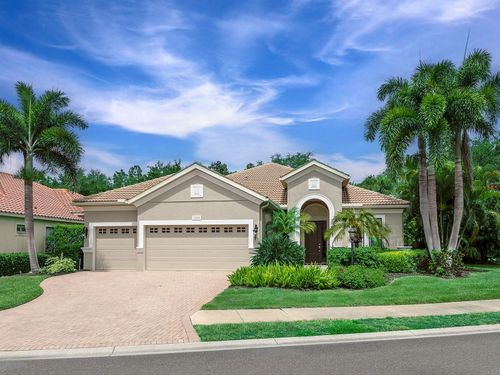 7210 Lake Forest Gln, Lakewood Ranch, FL, 34202-7903 | Card Image