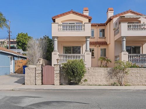 2265 Manchester Ave, Cardiff by the Sea, CA, 92007-1939 | Card Image