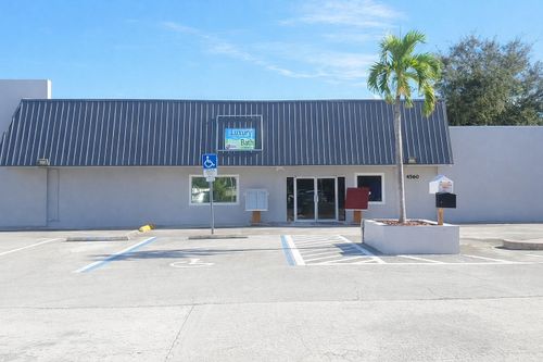 4560 Us Highway 1, Vero Beach, FL, 32967-1563 | Card Image