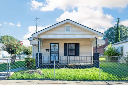 2001 Jackson St, Chattanooga, TN, 37404-1427 | Card Image