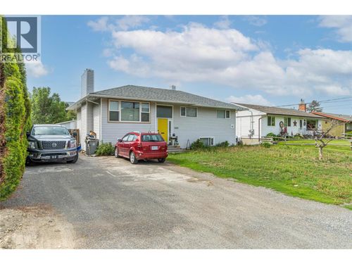 2435 Young Avenue, Kamloops, BC, V2B4M9 | Card Image