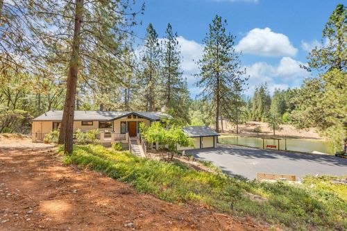 15135 Orchard Springs Rd, Grass Valley, CA, 95945-9617 | Card Image