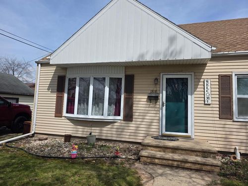 1818 W Commercial Street, APPLETON, WI, 54914 | Card Image