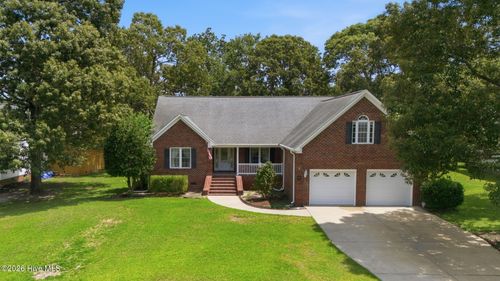 111 Finch Ln, New Bern, NC, 28560-7179 | Card Image