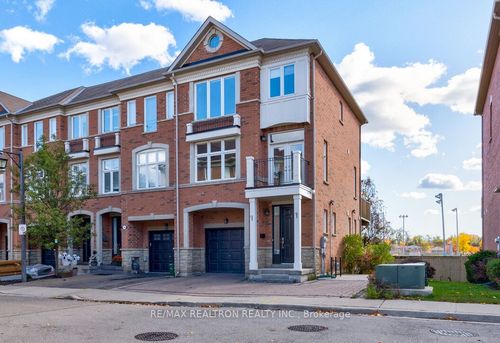 136 Vittorio De Luca Dr, Vaughan, ON, L4L0A8 | Card Image