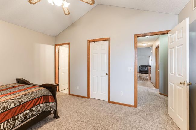 16-web-or-mls-1540-Yorkshire-Ln-16.jpg | Image 16