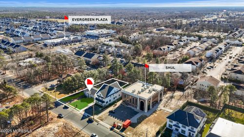 30 Pine Blvd, Lakewood, NJ, 08701-5203 | Card Image