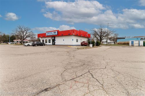 17431 Dix Rd, Melvindale, MI, 48122-1313 | Card Image