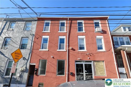 322 Ridge Ave, Allentown, PA, 18102-5326 | Card Image