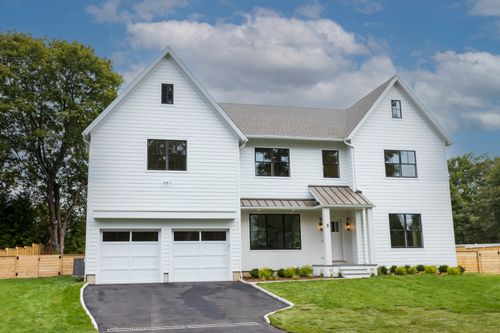 8 Fillow St, Westport, CT, 06880-1217 | Card Image