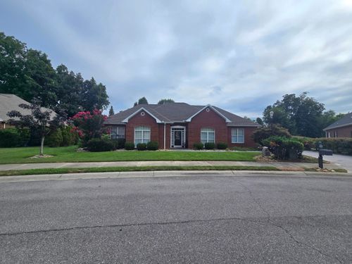 429 Lochmere Dr, Morristown, TN, 37814-2187 | Card Image