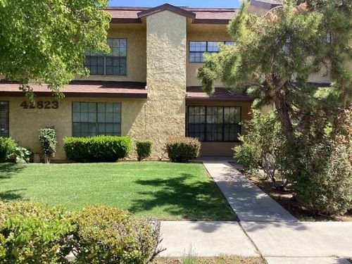 unit-3-42823 15th St W, Lancaster, CA, 93534-6218 | Card Image