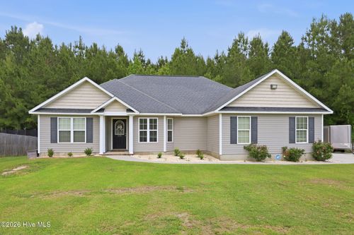 305 De Anza Ct, Maysville, NC, 28555-8045 | Card Image