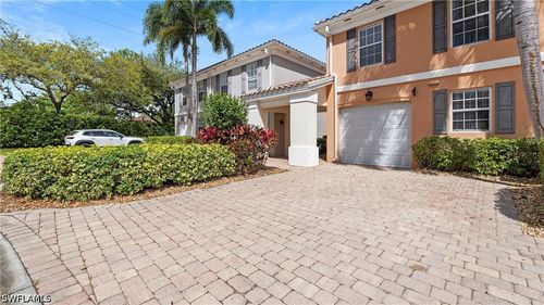 24-5766 Cove Cir, NAPLES, FL, 34119-9586 | Card Image