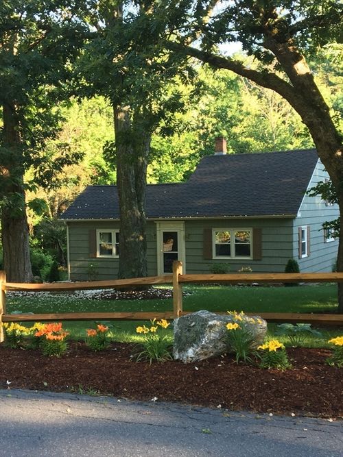 340 Allen Rd, Belchertown, MA, 01007-9526 | Card Image