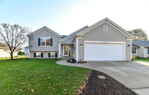 3615 Applewood Drive, Waukesha, WI, 53189 | Card Image