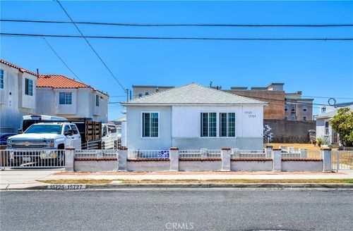 15725 La Salle Ave, Gardena, CA, 90247-3723 | Card Image