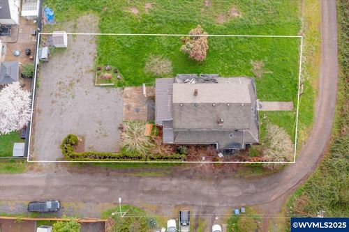 363 Ne Birch St, Mill City, OR, 97360-2243 | Card Image
