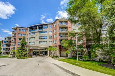 501 - 77 Governor's Rd, House attached with 2 bedrooms, 2 bathrooms and 1 parking in Dundas ON | Image 2