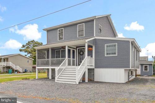 7210 Bunting Rd, CHINCOTEAGUE ISLAND, VA, 23336-1637 | Card Image