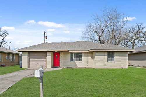 8829 Woodlyn Rd, Houston, TX, 77078-3911 | Card Image