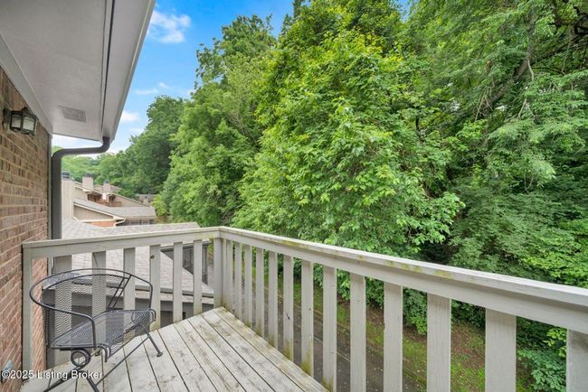 5503 Forest Lake Dr, Condo with 2 bedrooms, 3 bathrooms and null parking in Prospect KY | Image 35