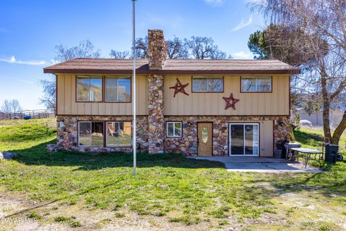 29960 Greenwater Dr, Tehachapi, CA, 93561-7115 | Card Image