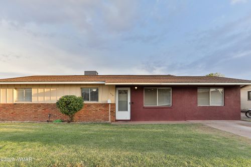 113 E Gilmore St, Winslow, AZ, 86047-2715 | Card Image