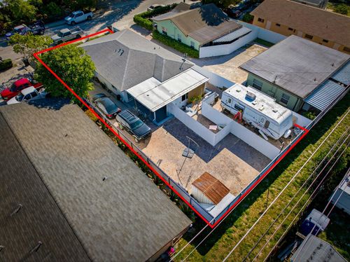 623 S Pine St, Lake Worth Beach, FL, 33460-4747 | Card Image