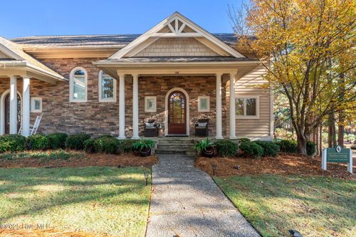 140 Cochrane Castle Cir, Pinehurst, NC, 28374-8384 | Card Image