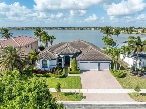 18633 Sw 24th St, Miramar, FL, 33029-5933 | Card Image