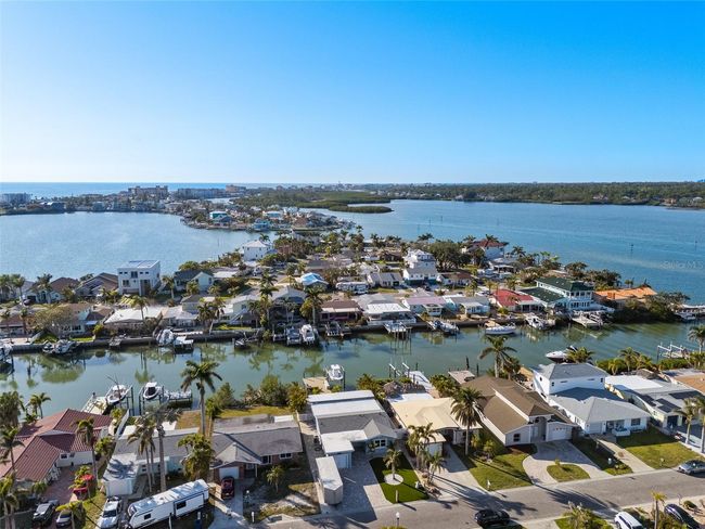 17730 Long Point Dr, House other with 3 bedrooms, 2 bathrooms and null parking in REDINGTON SHORES FL | Image 67