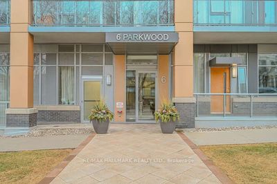 611 - 6 Parkwood Ave, Condo with 1 bedrooms, 1 bathrooms and 1 parking in Toronto ON | Image 3