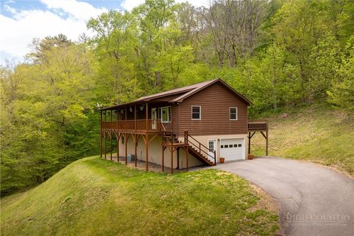 280 Moss Hill Rd, Boone, NC, 28607-7590 | Card Image