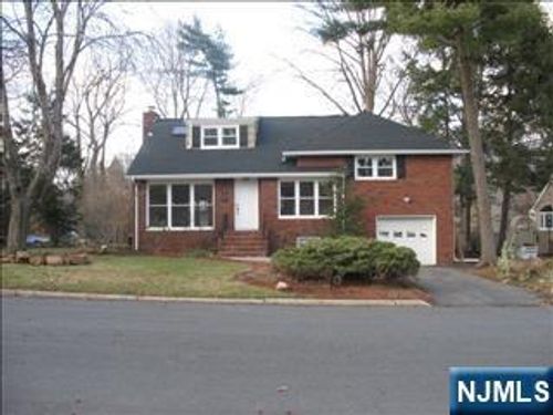 15 Greentree Ter, Tenafly, NJ, 07670-2405 | Card Image